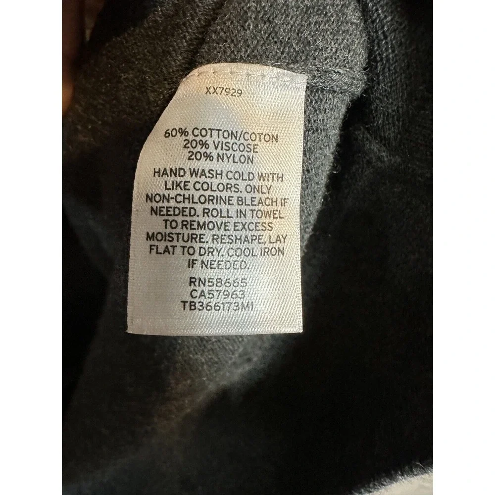 Treasure & Bond Women's gray V-neck‎ lightweight viscose blend sweater, sz S EUC